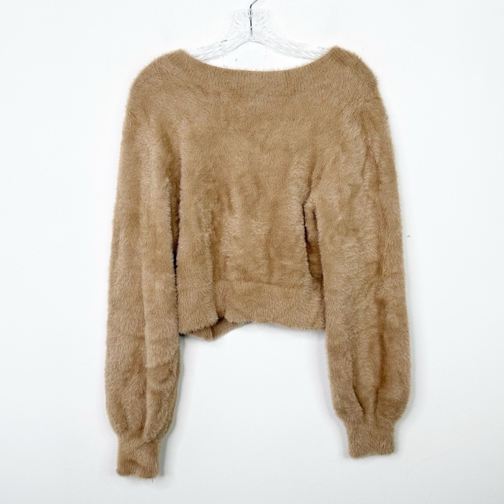 SUNDAY‎ BEST | Women's Kitten Fuzzy V-Neck Sweater Cropped Balloon Sleeves Large - Picture 3 of 3